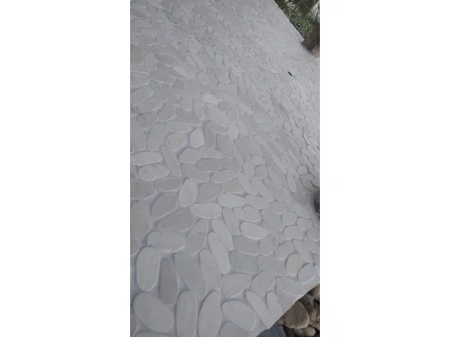 Seixo Rolado Decorativo Lavado - seixo claro 2 a 5 cm (Seixo rolado)